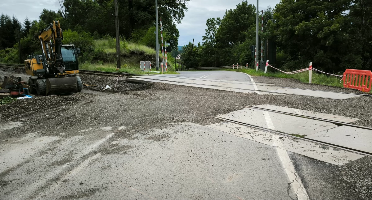 Co się dzieje na przejeździe w Marciszowie?