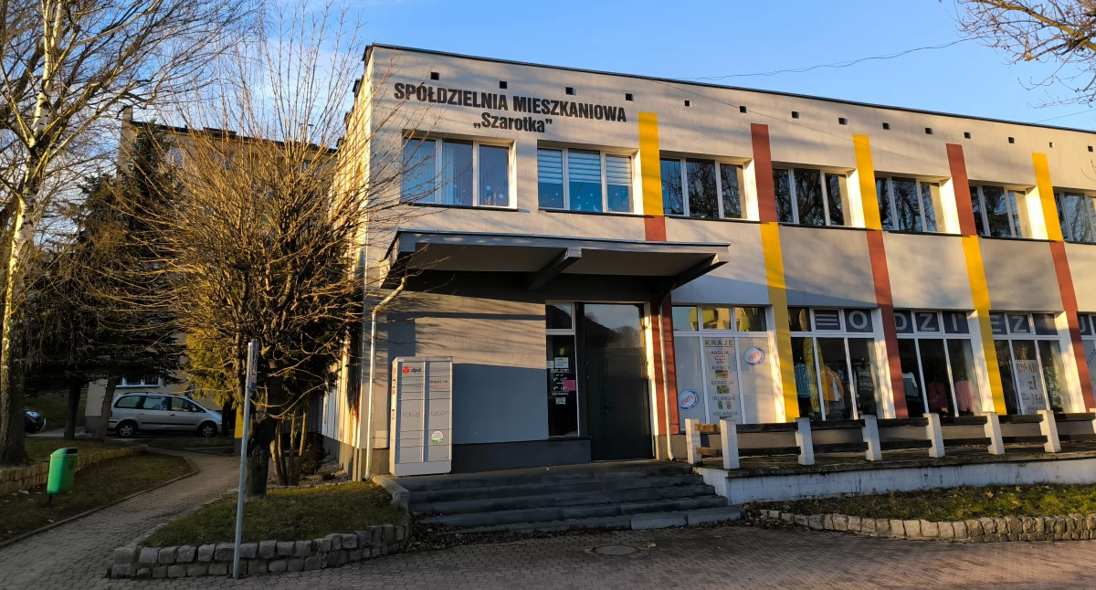 Przetarg na remont dachu i elewacji