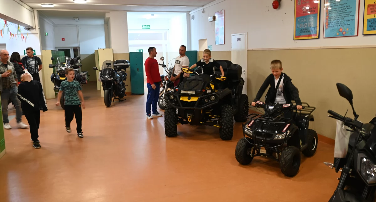 Festyn w kamiennogórskiej szkole