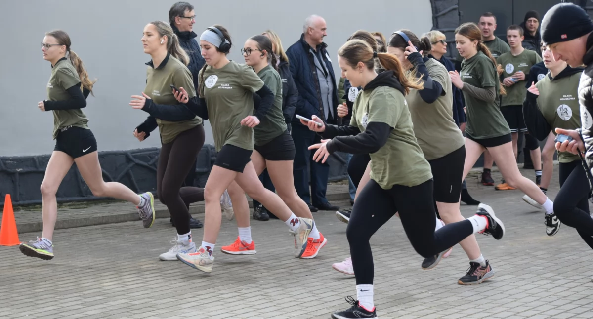 Sportowy dzień dla klas mundurowych