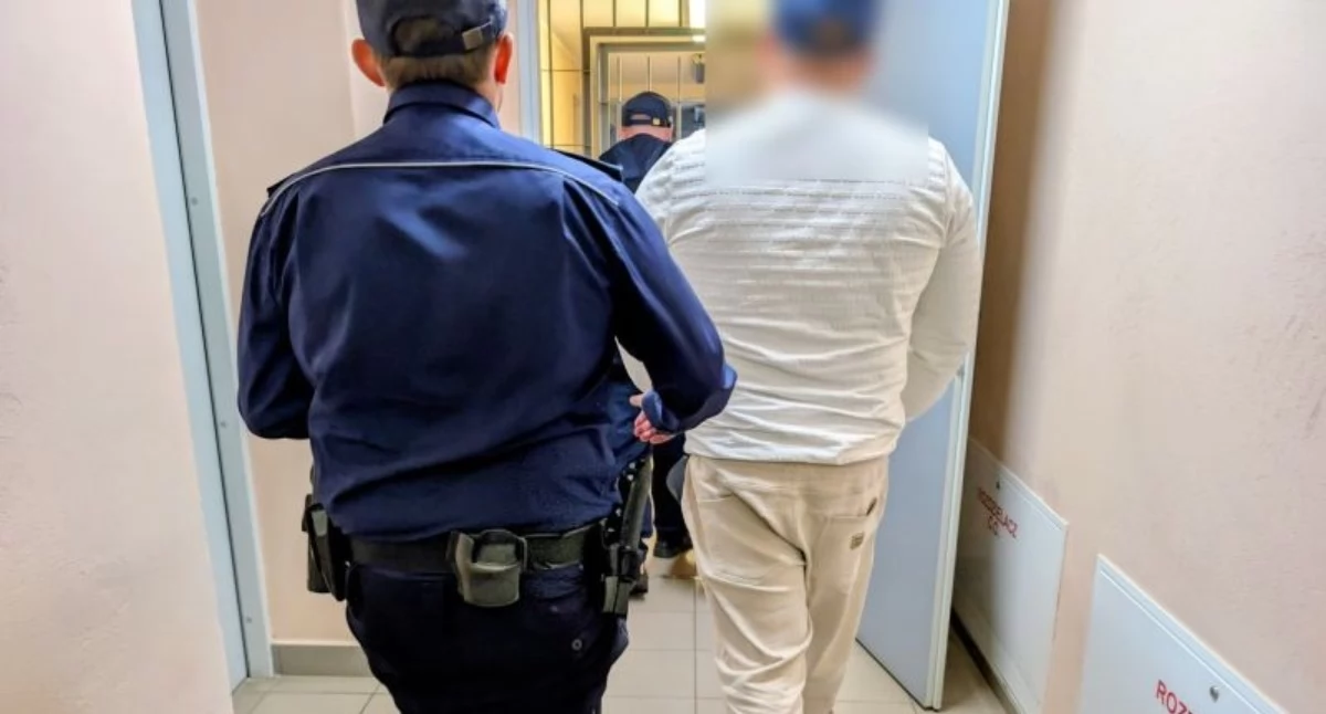 Sam zgłosił się na policję