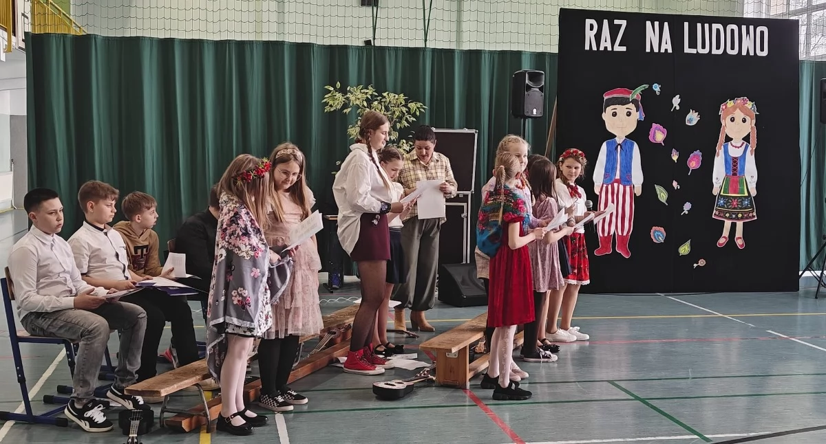 Na ludowo w kamiennogórskiej podstawówce