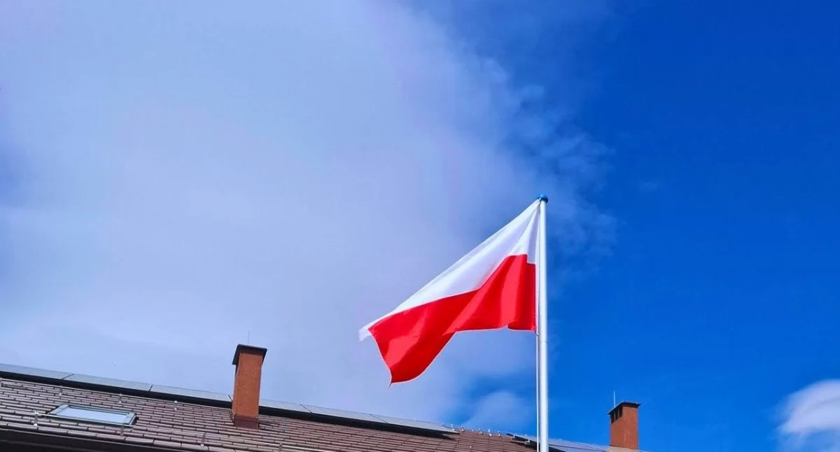 Jak wieszać flagę?