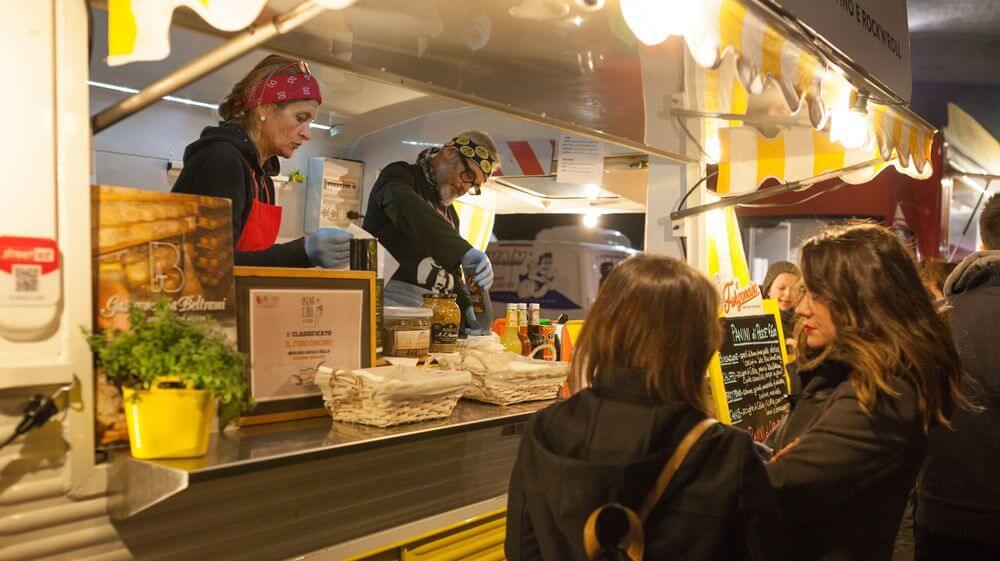 Inwazja Food Trucków w Nowym Rynku 