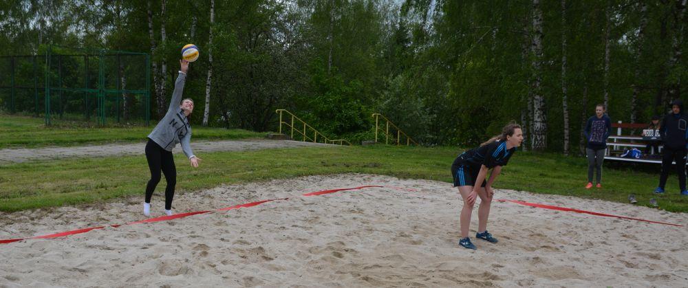 Plażówka gimnazjalistek