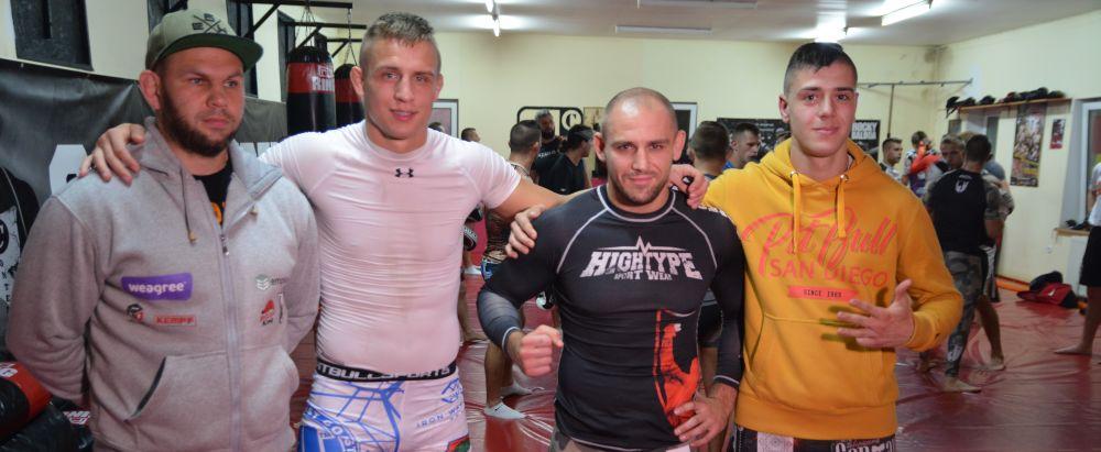 Contender walczy