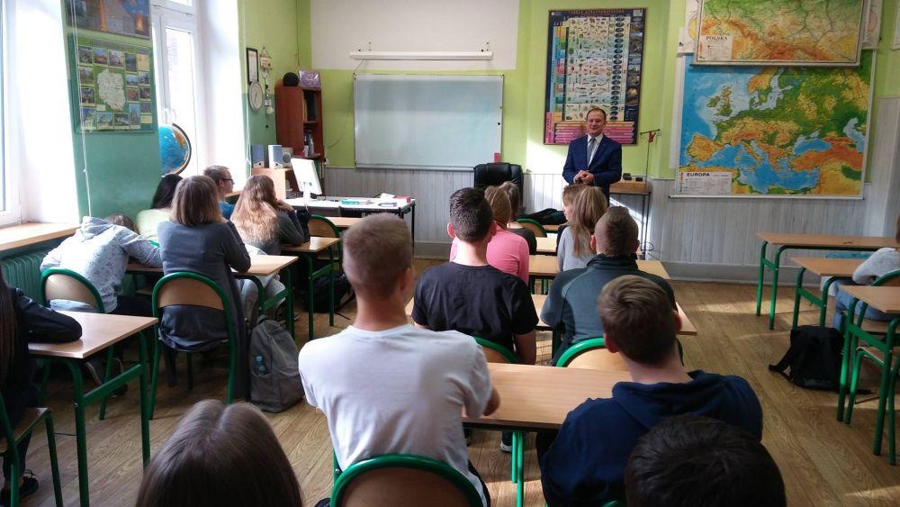 Mecenas w ogólniaku
