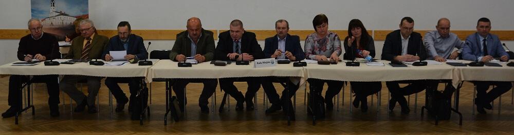 Bez głosowania