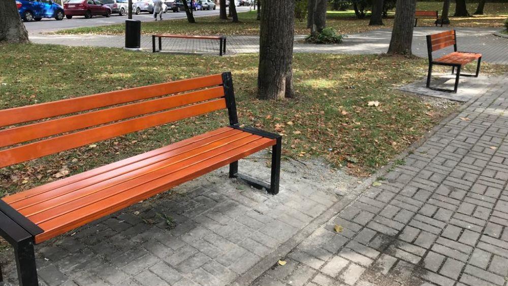 Nowe ławki i kosze uliczne