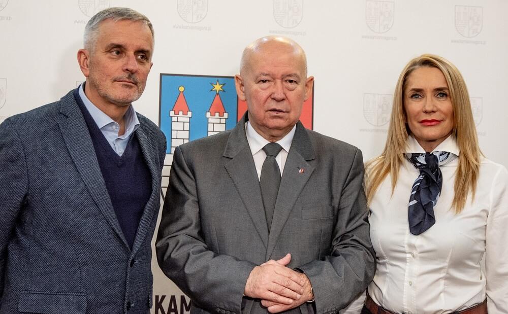 Krzysztof Świątek z poparciem I. Krawczyk i Romana Szełemeja