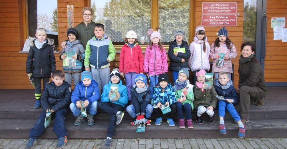 Terenowa lekcja przyrody w Szkółce Leśnej w Krzeszowie