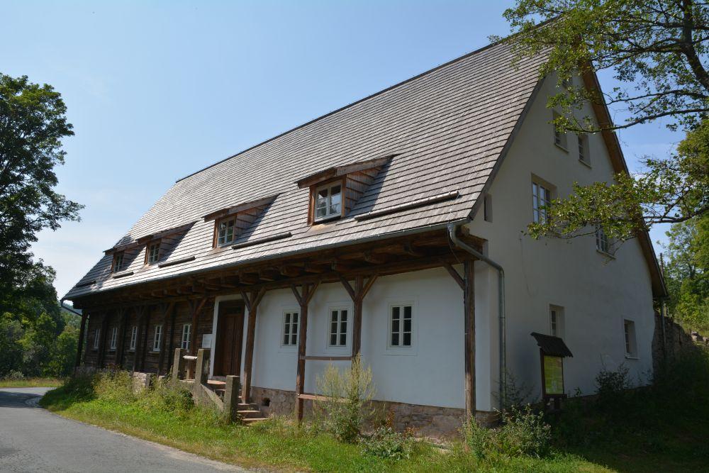 Odzyskuje blask