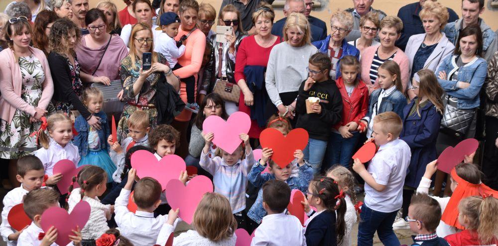 Festyn przy kościele
