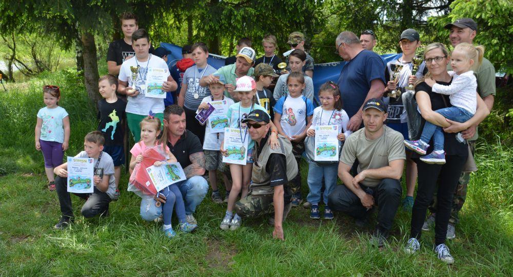 Wędkarski dzień dziecka  - galeria zdjęć