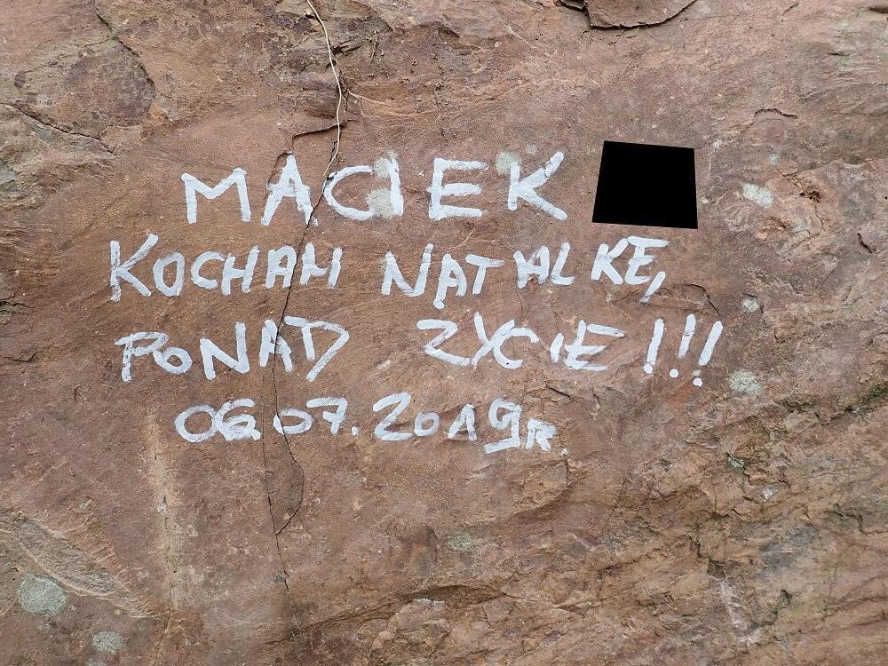 Zniszczona ścianka