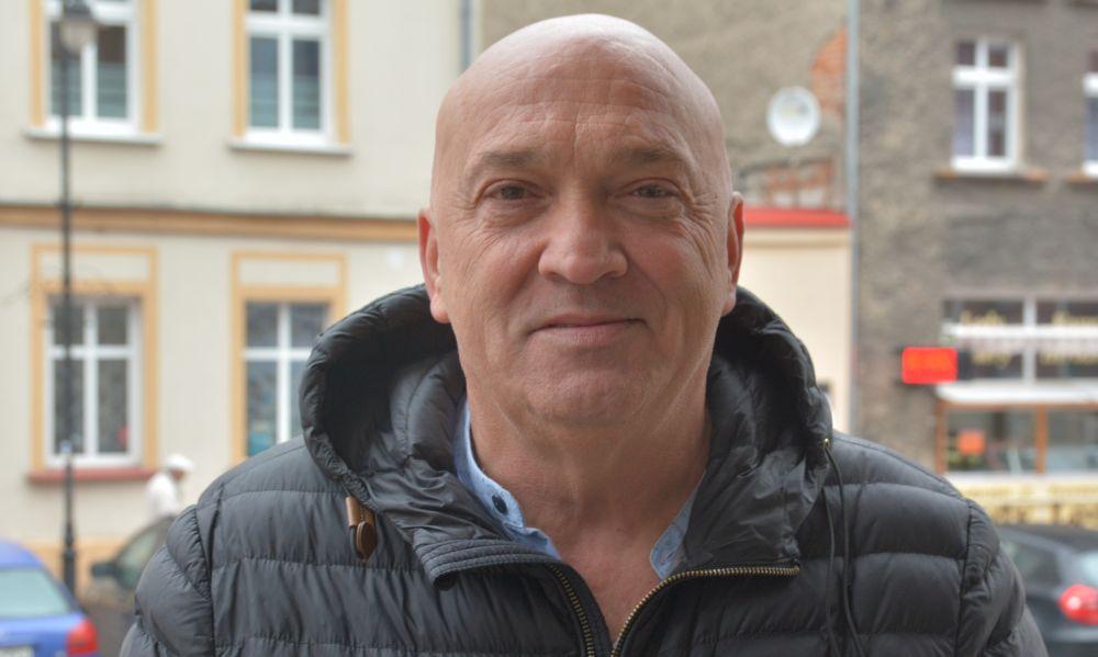 Jeden z trzech
