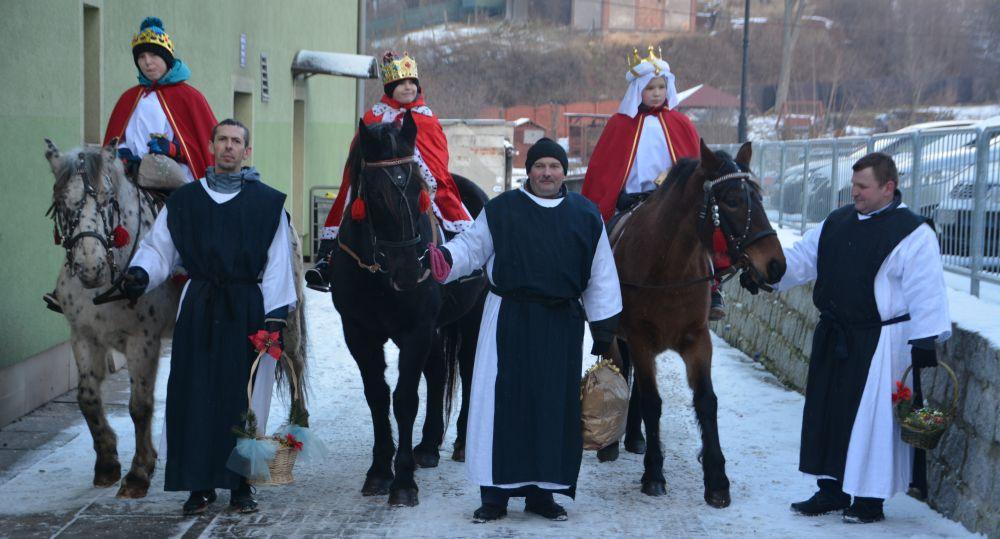 Przy żywej szopce - galeria zdjęć