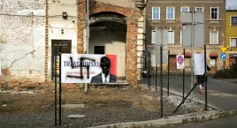 Zniszczone banery wyborcze