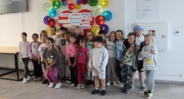 Młodzi Kamiennogorzanie poznali atrakcje Huty 