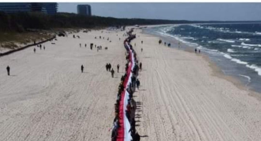 Rekord Polski na najdłuższą flagę narodową 