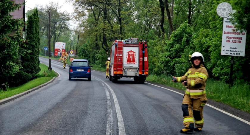 Strażacy skutecznie zneutralizowali wyciek nieznanej substancji w Żywcu, na ulicy Kopernika