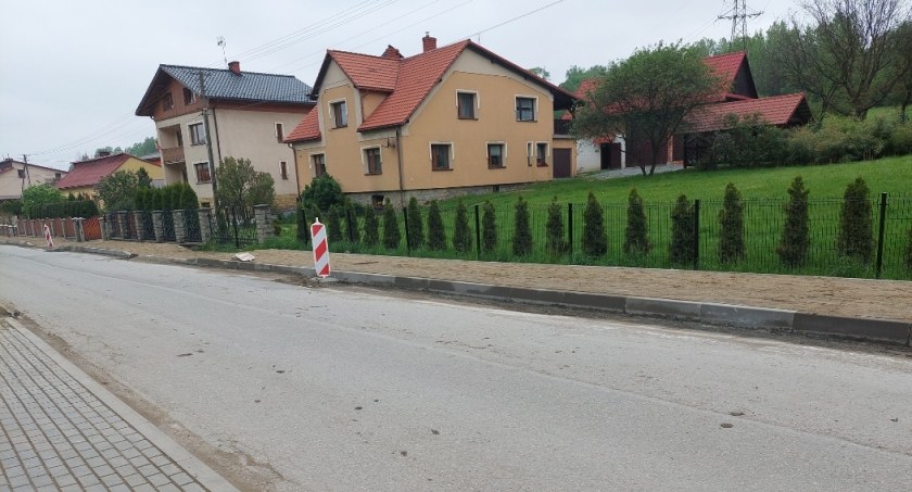 Organizacja ruchu w związku z zamknięciem drogi powiatowej w Pewli Małej