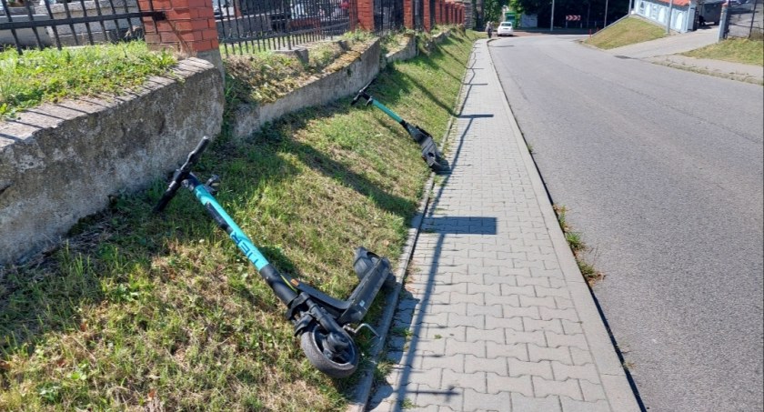 Hulajnogi elektryczne które zalegają wszędzie 