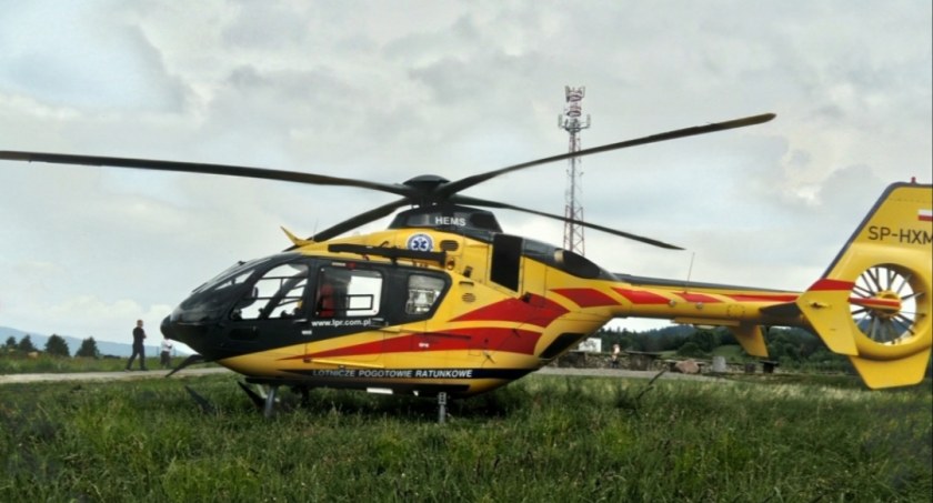 Wypadek podczas ćwiczeń  skoczków spadochronowych 