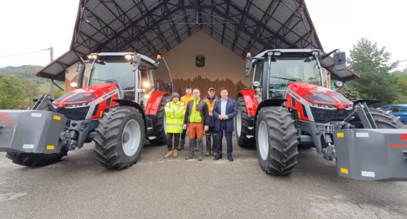Nowe Traktory Massey Ferguson W Ujsołach - Krok Ku Nowoczesności i Sprawniejszej Gospodarce Komunalnej