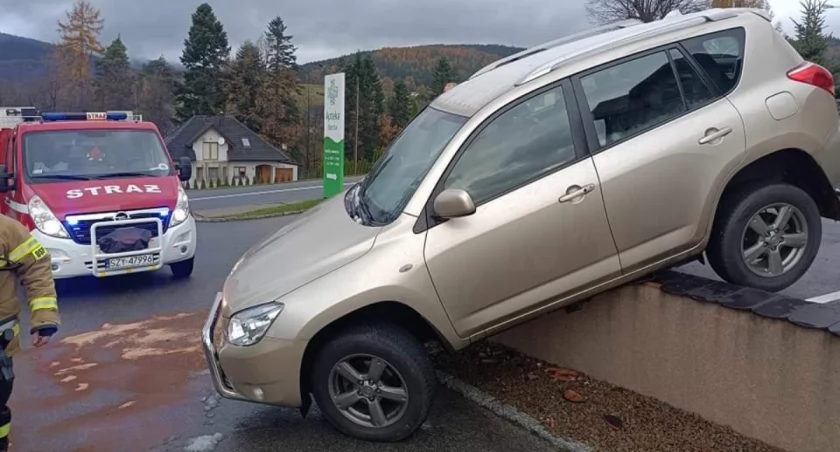Dziwne miejsce parkingowe.