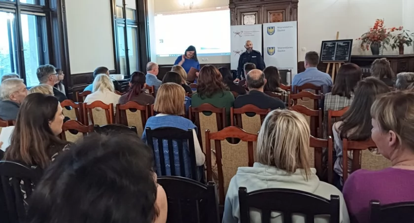Konferencja Zagrożenia w sieci a psychika dzieci i młodzieży.