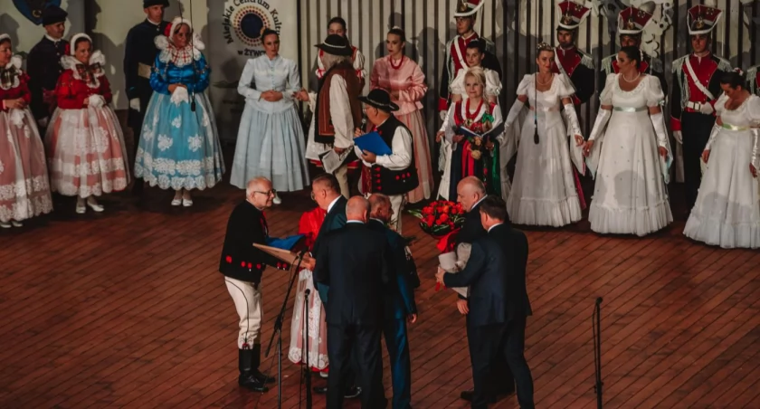 Ziemia Żywiecka: 50 lat Dziedzictwa i Sztuki Ludowej