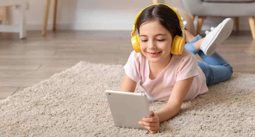 Bestsellerowe audiobooki dla dzieci - jak dobrać nagrania pod kątem wieku?