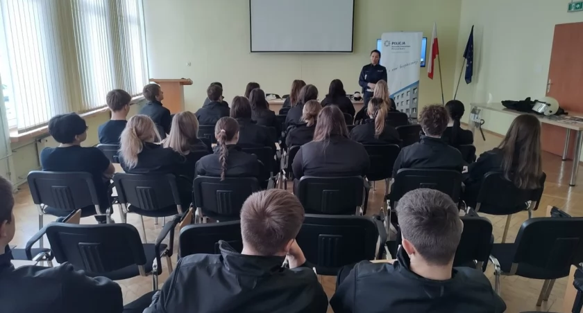 Przyszli Policjanci w Żywieckiej komendzie