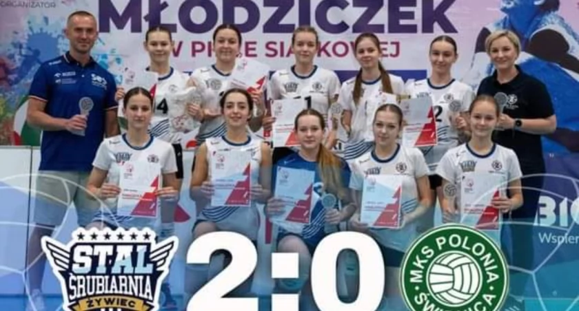 Siatkówka: TS Stal Śrubiarnia / SMS Żywiec osiąga wielki sukces jako 7. najlepsza drużyna w Polsce w kategorii Młodziczek