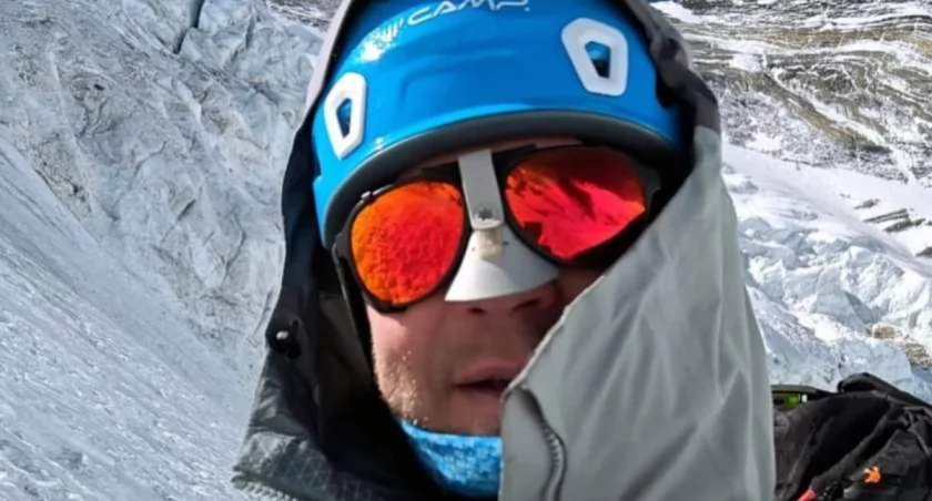 Historyczne Zdobycie Mount Everestu Bez Tlenu przez Piotra Krzyżowskiego ratownika grupy Beskidzkiej GOPR 