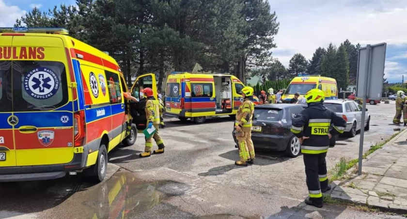 Poważny Wypadek na Ul. Kościuszki w WęgierskiejGórce: 7 Osób Poszkodowanych
