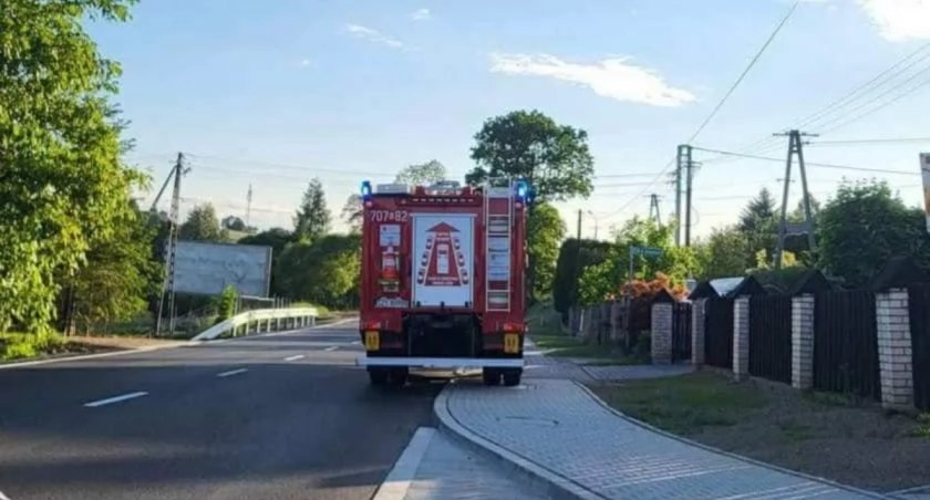 Niestety strażakom nie udało się uratować osoby z zatrzymaniem krązenia