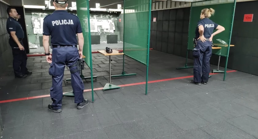 Żywieccy policjanci na strzelnicy