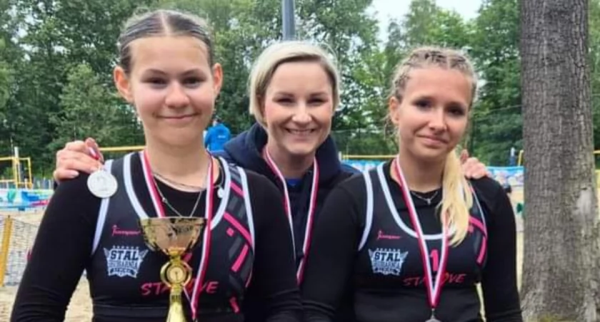 Aleksandra Pawlikowska i Victoria Rencicka Wicemistrzyniami Śląska w Siatkówce Plażowej