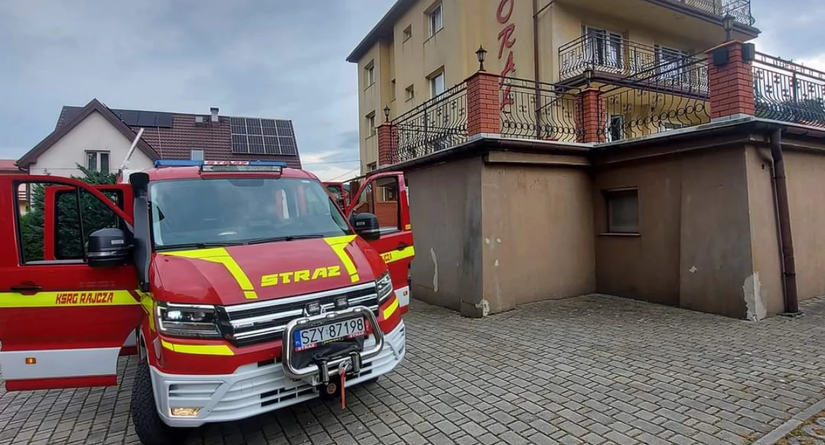 Zalana piwnica w ośrodku kolonijnym w Rajczy – interwencja straży pożarnej