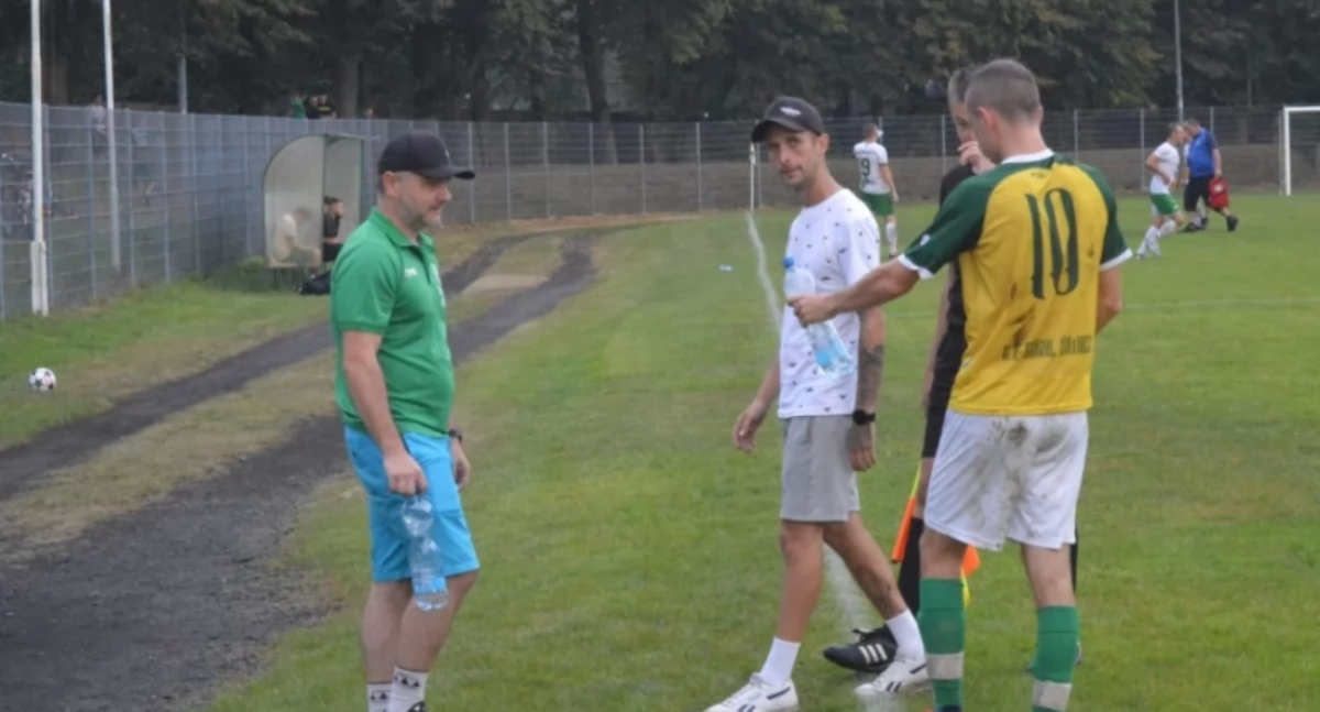 Derby Żywca: TS Stal Śrubiarnia II kontra KS Góral 1956 – Piłkarskie Emocje na Matejki 5