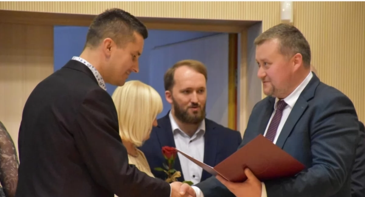 Obchody Powiatowego Dnia Edukacji Narodowej w Żywcu: Awanse, Wyróżnienia i Pożegnania