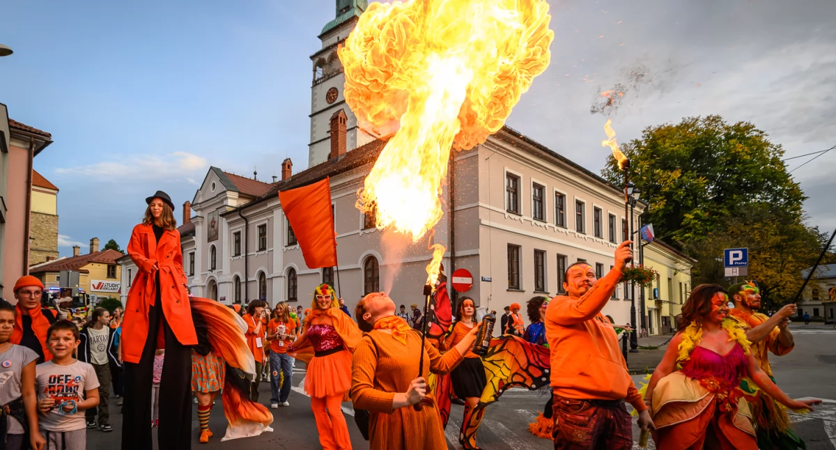 Razem przeciw osamotnieniu dzieci - Trzecie Święto Pomarańczowej Energii w Żywcu już 25 i 26 października!