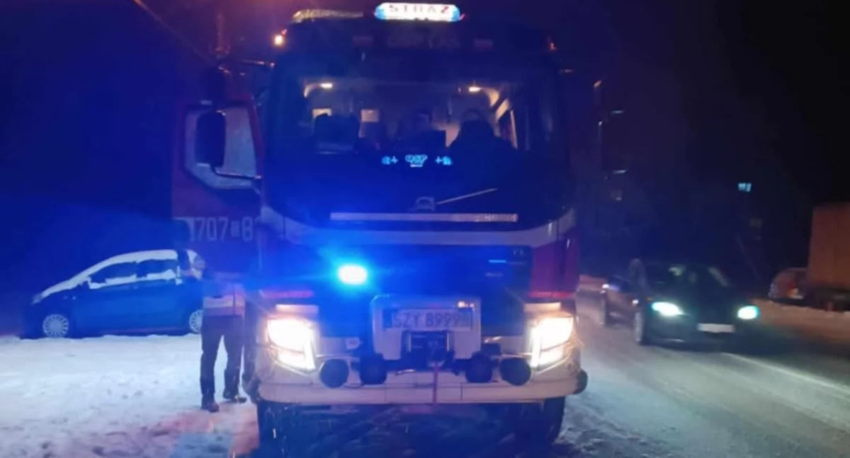 Ulatniający się tlenek węgla – szybka interwencja służb na Zakopiańskiej