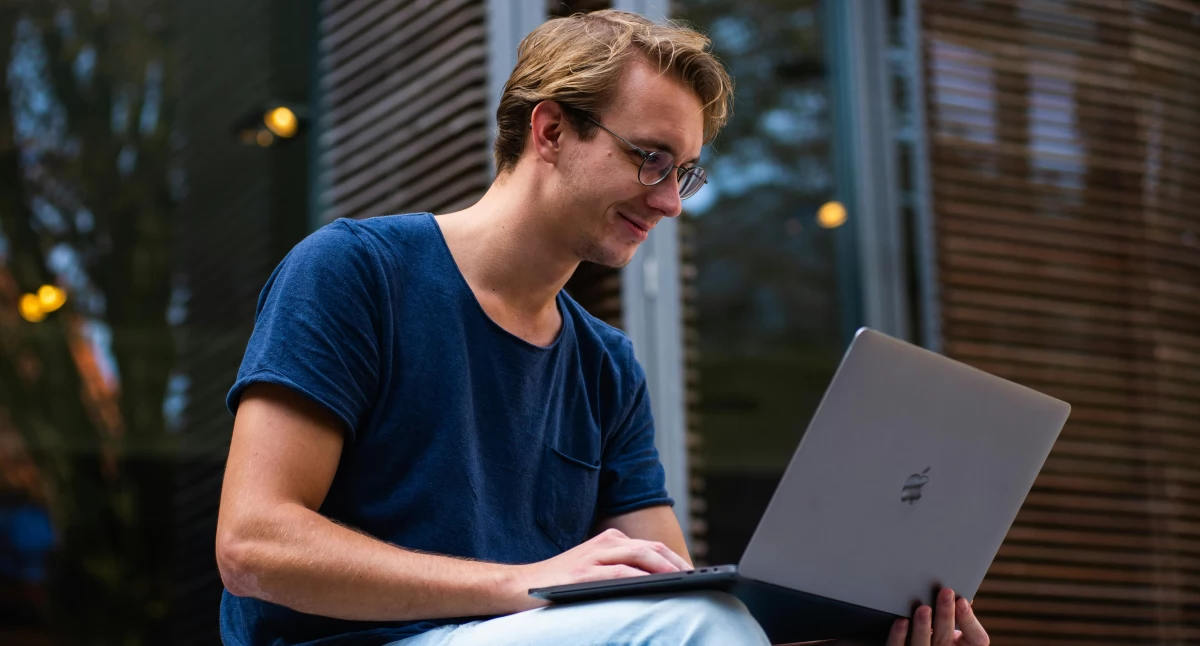 Laptopy poleasingowe – czy to wybór, który się opłaca?