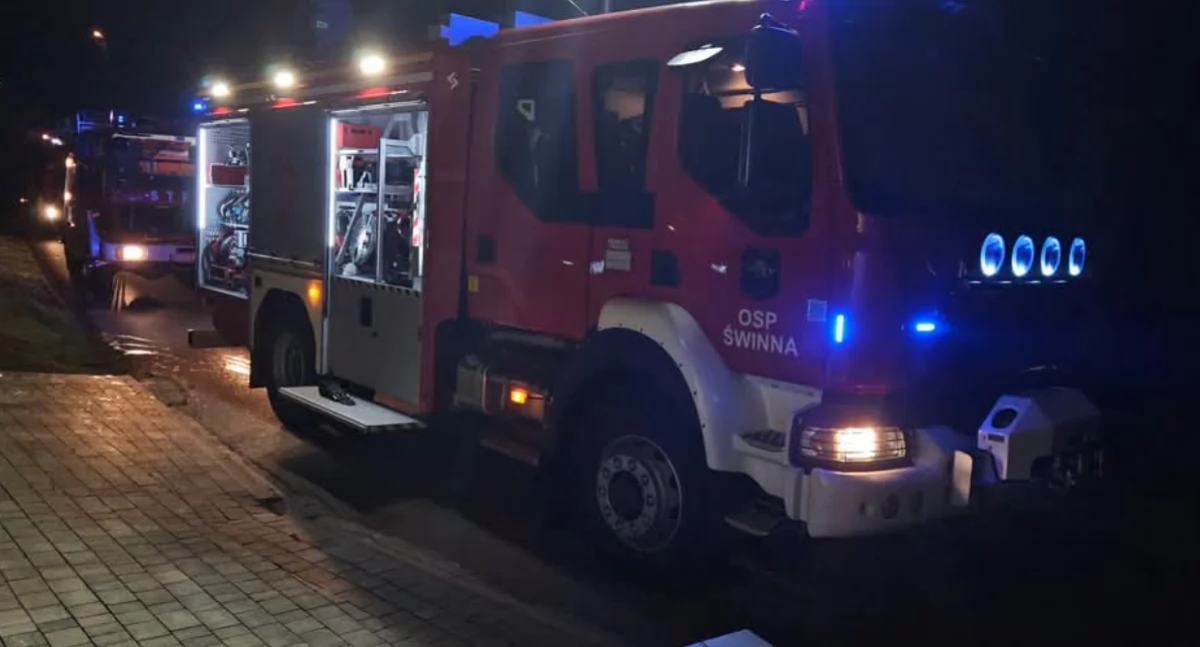 Pożar sadzy w Świnnej – strażacy w akcji w wigilijny wieczór