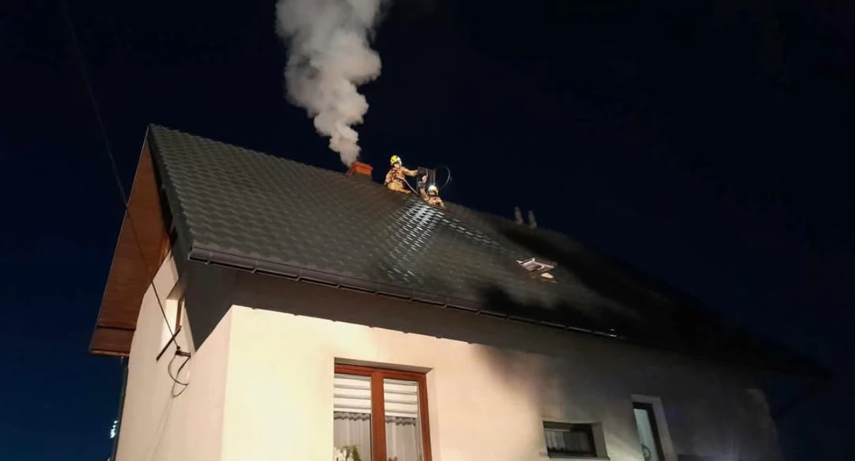Pożar sadzy w przewodzie kominowym na ul. Fabrycznej