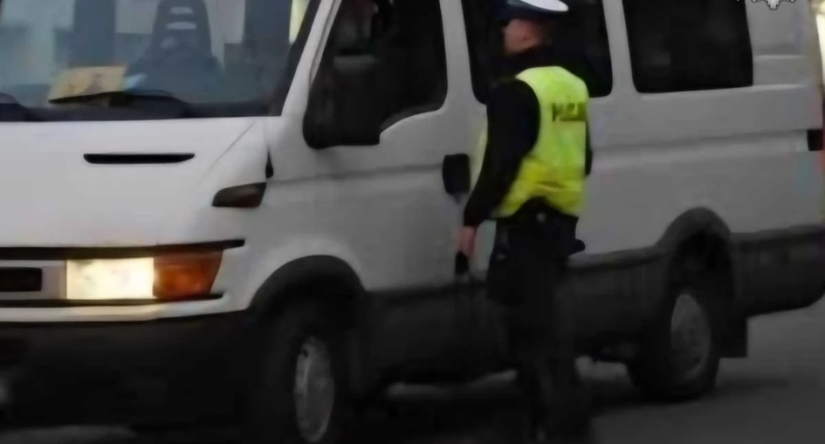 Policja kontroluje transport: 57 wykroczeń ujawnionych w ramach akcji Truck & Bus