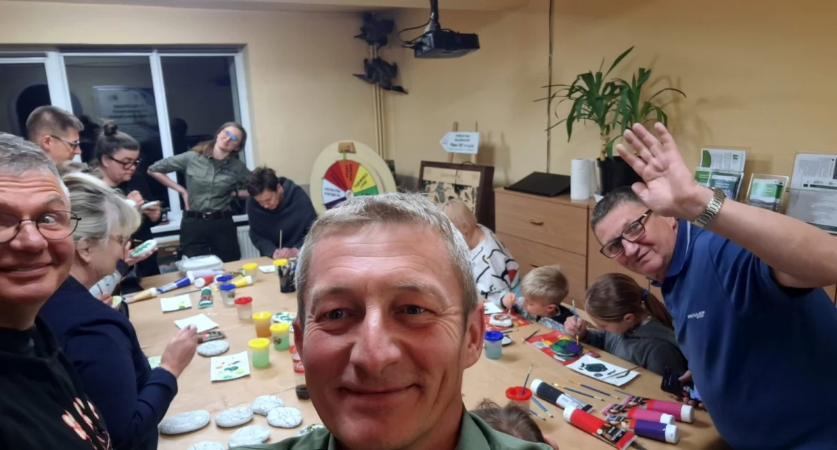 Zwierzęta i rośliny w naturze i…na miejskim murze